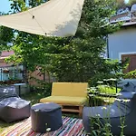 Cozy Villa, Golem Beach.