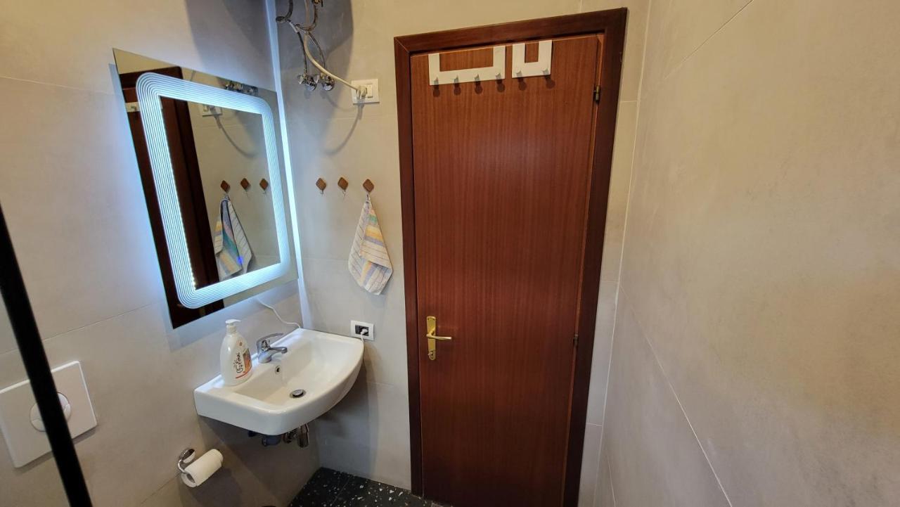Cozy Villa, Beach. * Golem (Tirana)